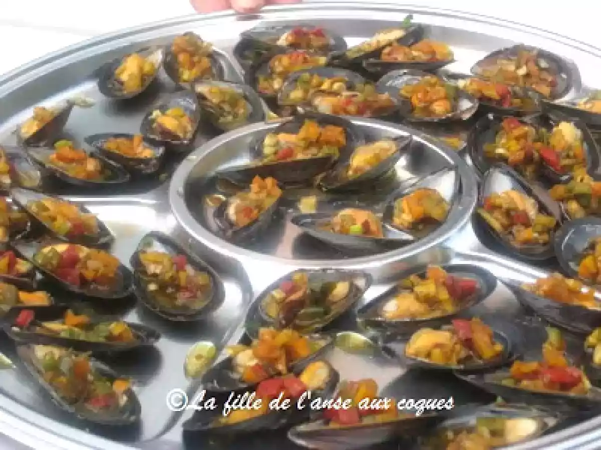 MOULES EN VINAIGRETTE AUX POIVRONS ET CORIANDRE