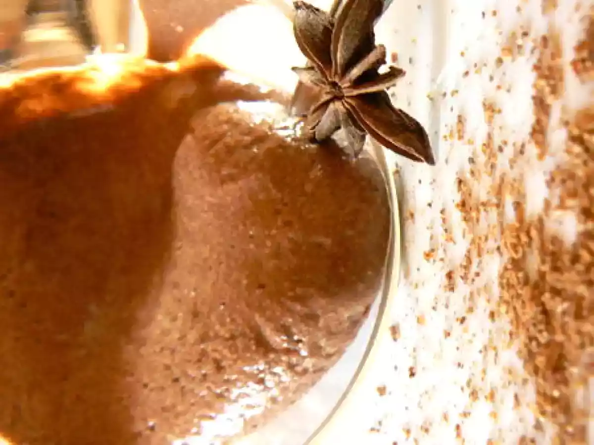 Mousse à l'agar agar chocolat badiane et pommes réglisse