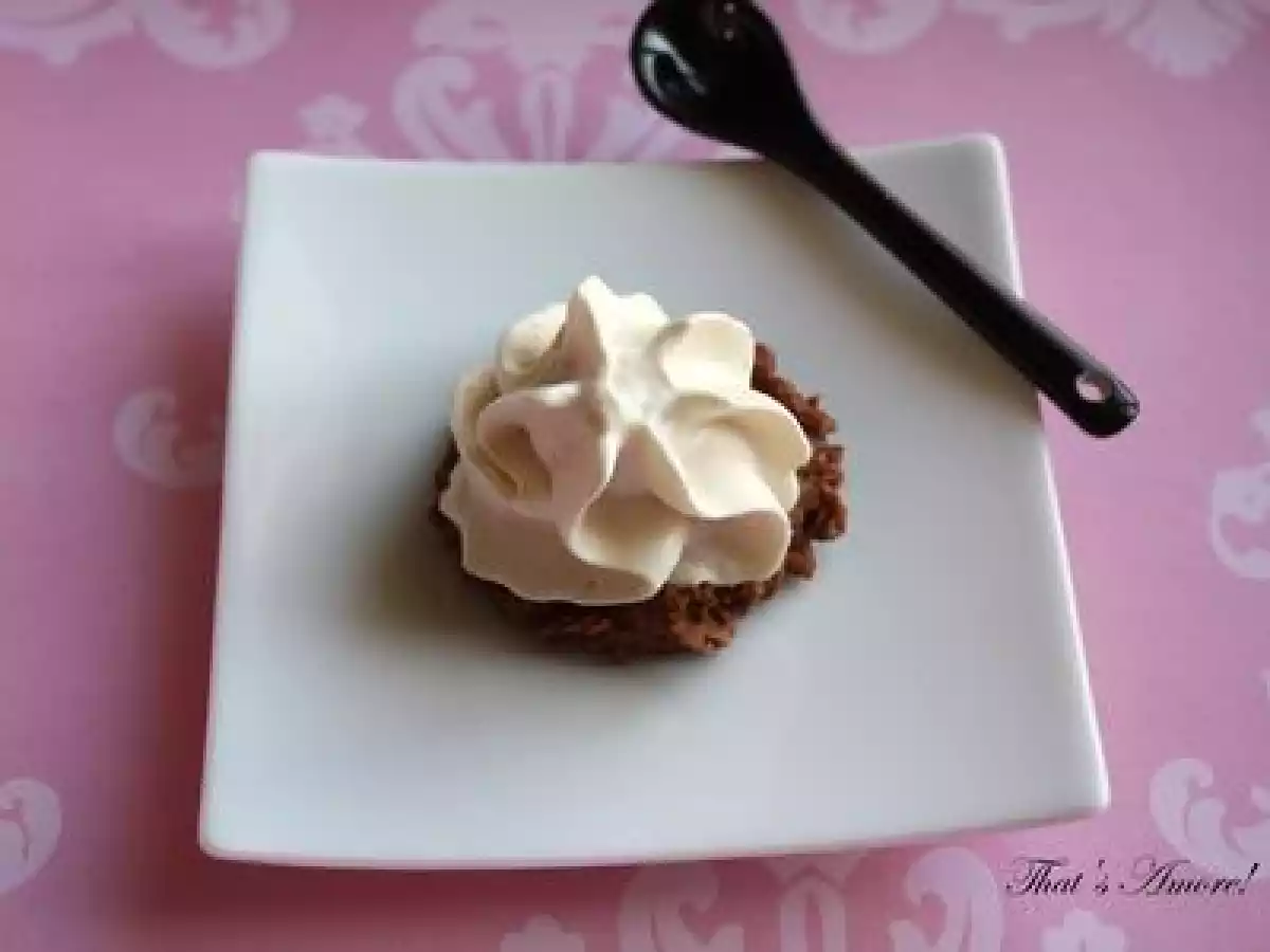 Mousse au Bailey's sur disque croustillant