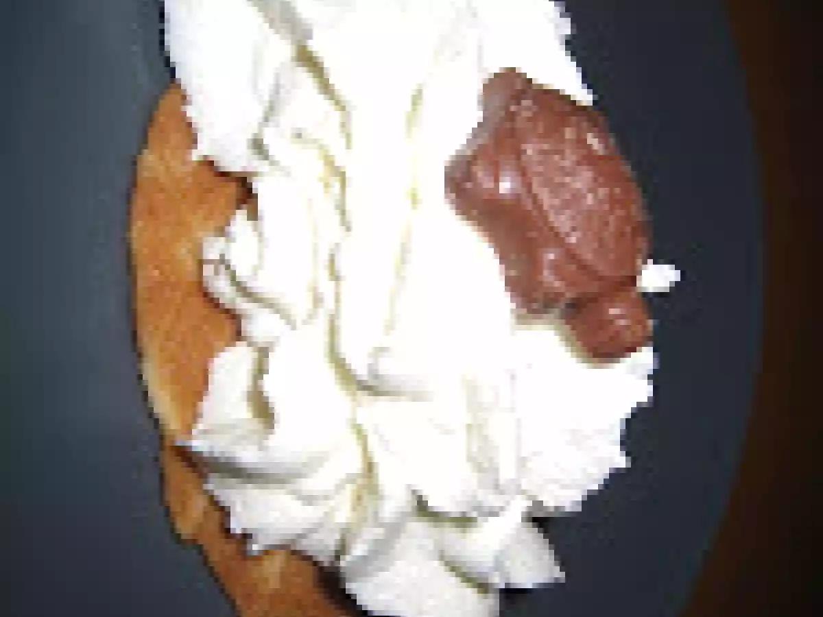 Mousse au chocolat blanc façon tiramisu.