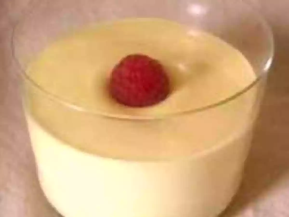 Mousse au chocolat blanc ( sans oeufs)