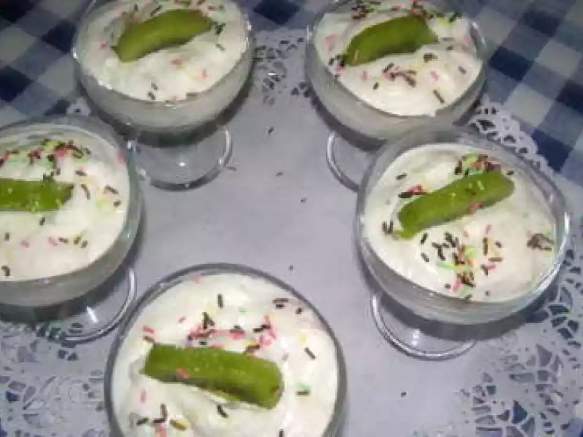 Mousse au fromage blanc et aux kiwis ( basses calories)