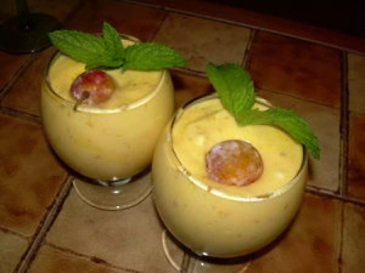 MOUSSE AUX MIRABELLES