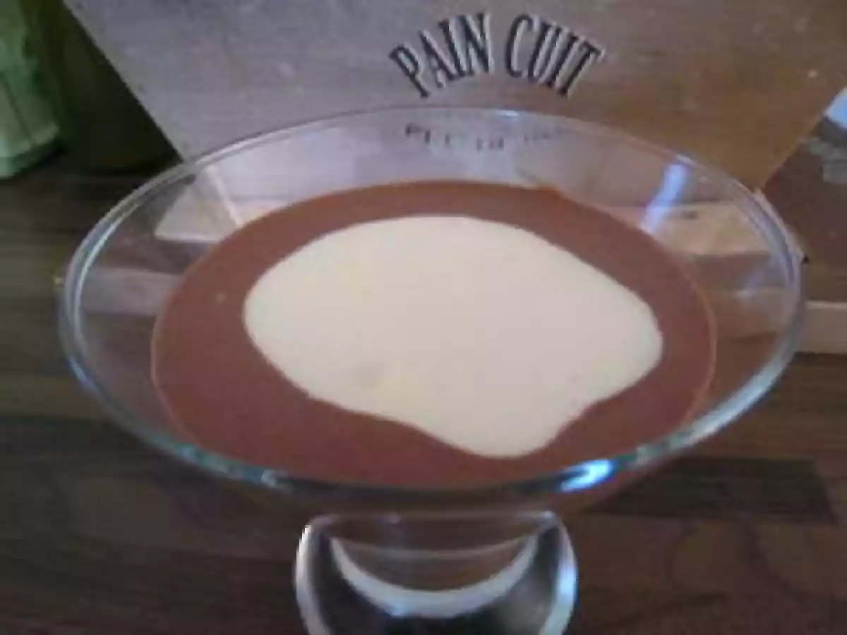 Mousse bicolore au chocolat (au lait et blanc) - photo 3