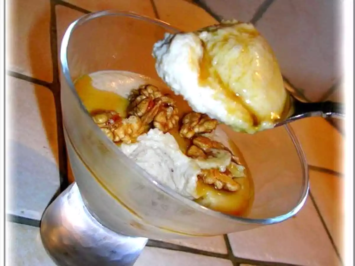 MOUSSE CHOCOLAT BLANC, NOIX ET ERABLE