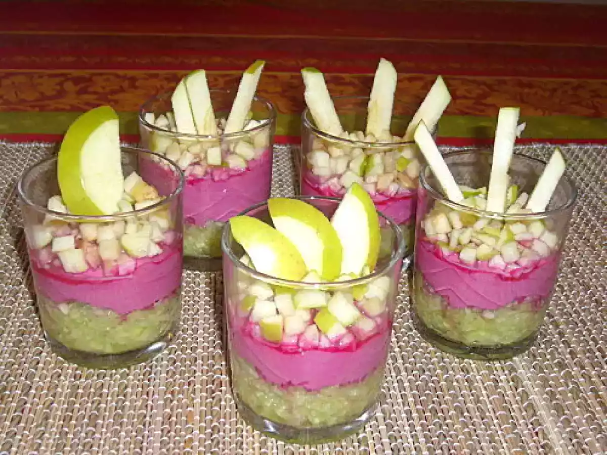 Mousse de betterave et tartare de concombre-pomme verte