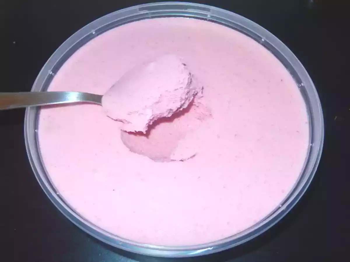 Mousse de framboises (avec meringue italienne et chantilly)