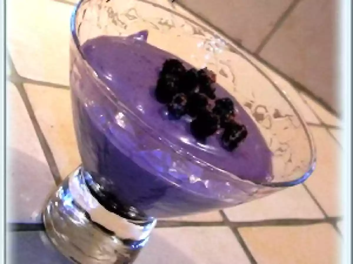 MOUSSE DE MYRTILLES AU CHOCOLAT BLANC ET TOFU SOYEUX