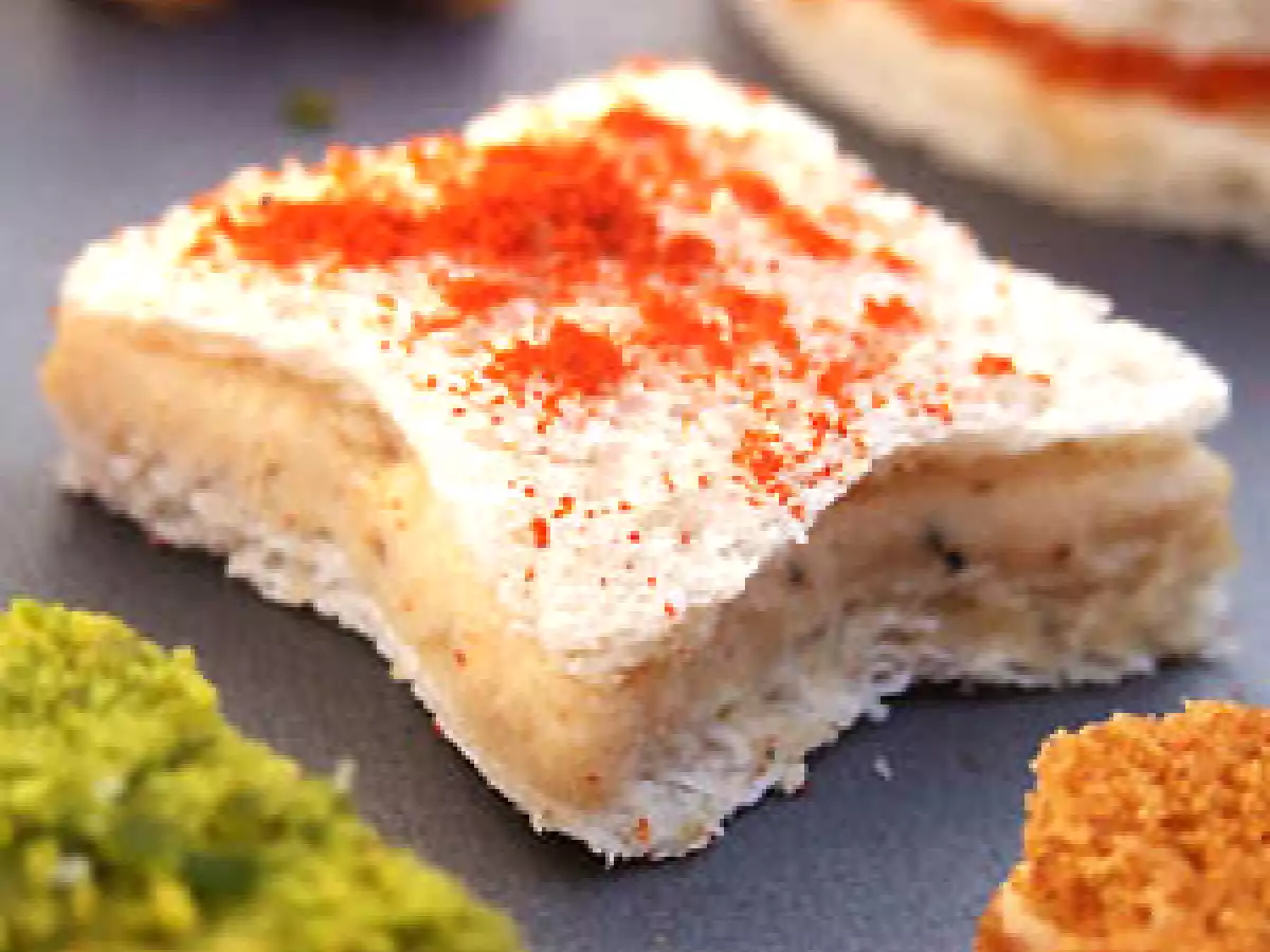 Mousse de noix de Saint-Jacques à la vodka et variation de toasts pour Noël