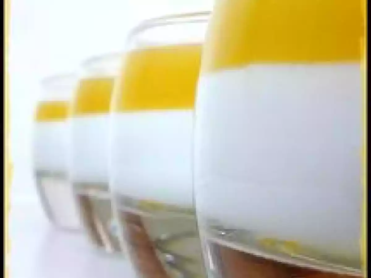 Mousse de séré à la crème et sa gelée d'ananas frais