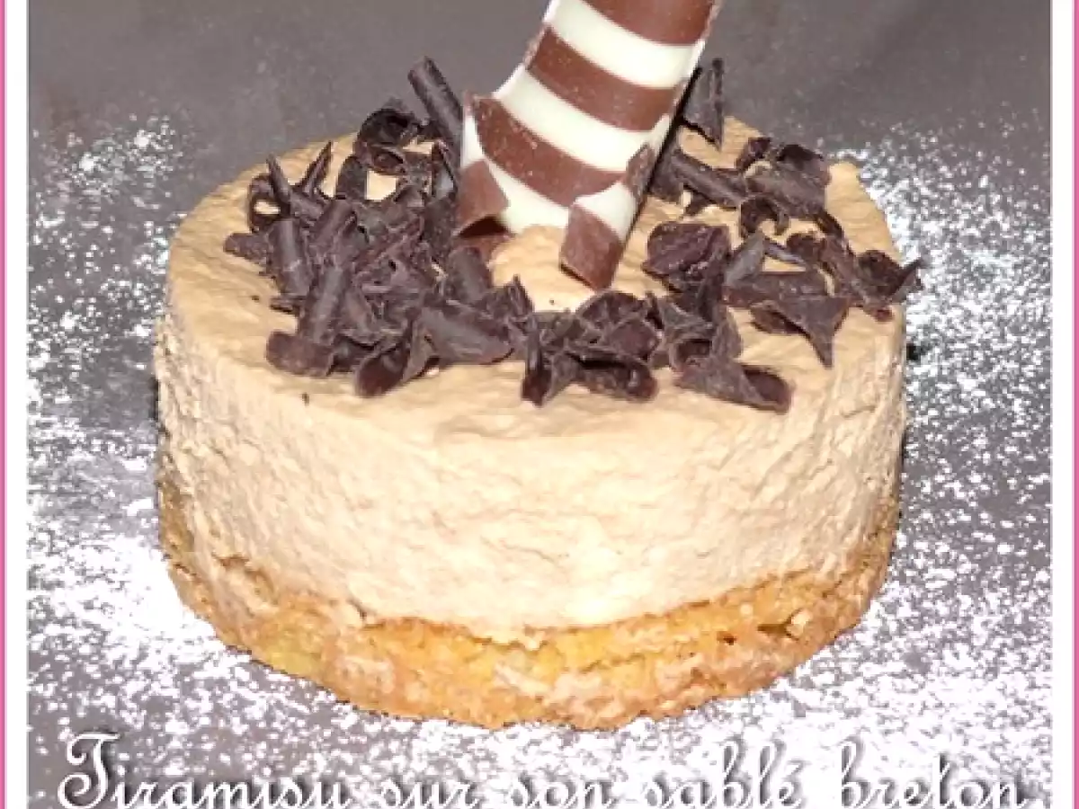 Mousse façon tiramisu sur son sablé breton