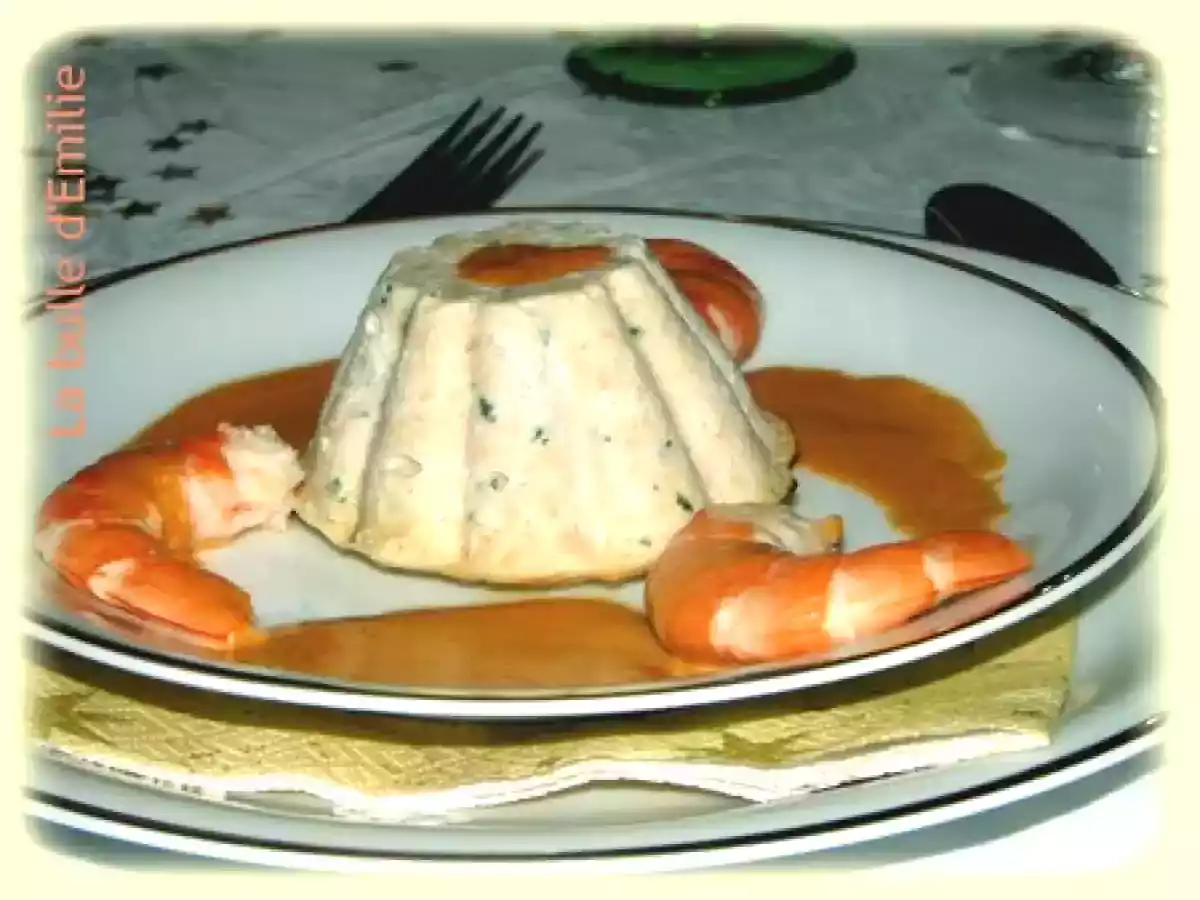 Mousses de saumon et crevettes sauce corail