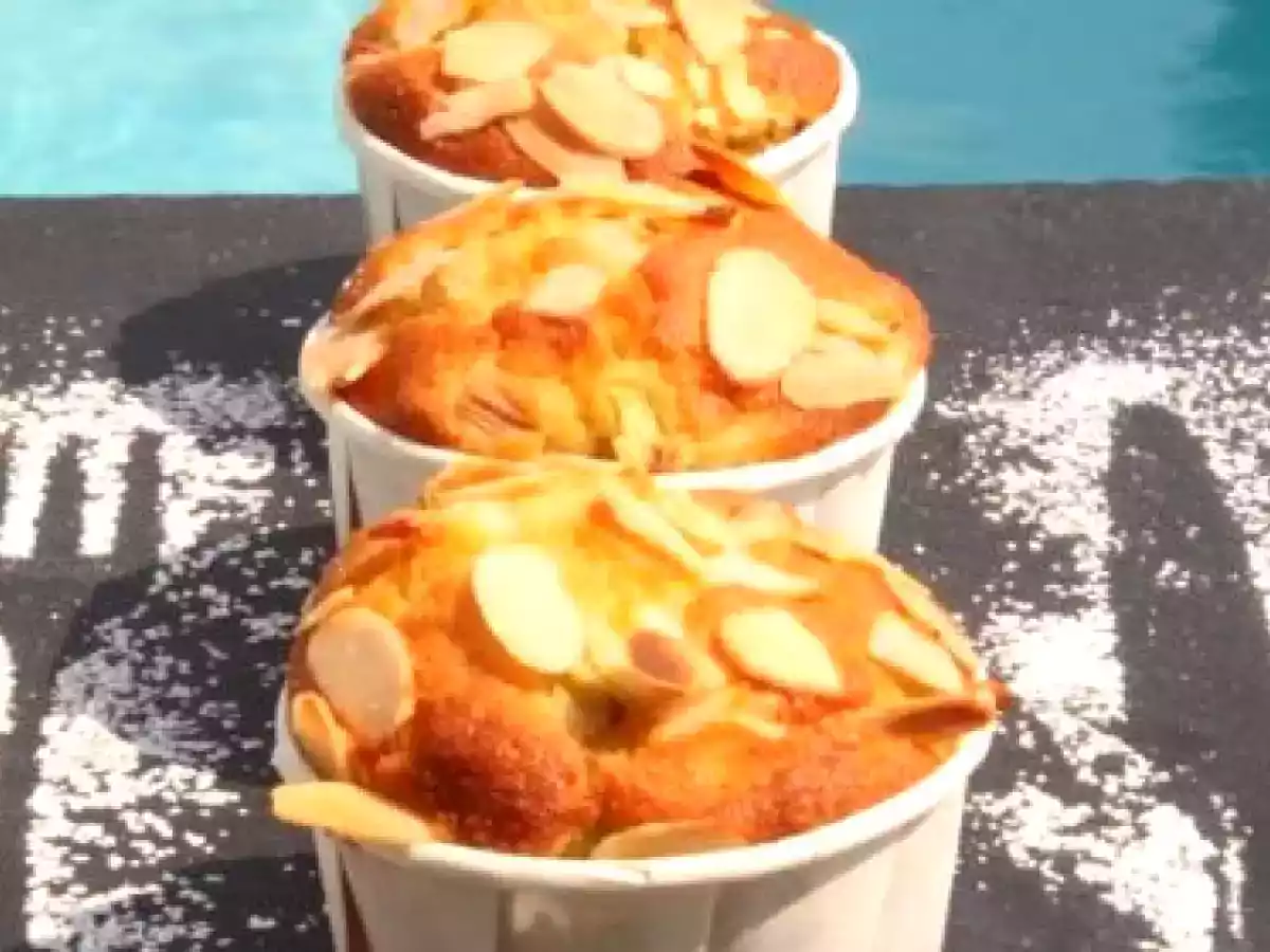 Muffins à la rhubarbe et aux amandes - photo 3