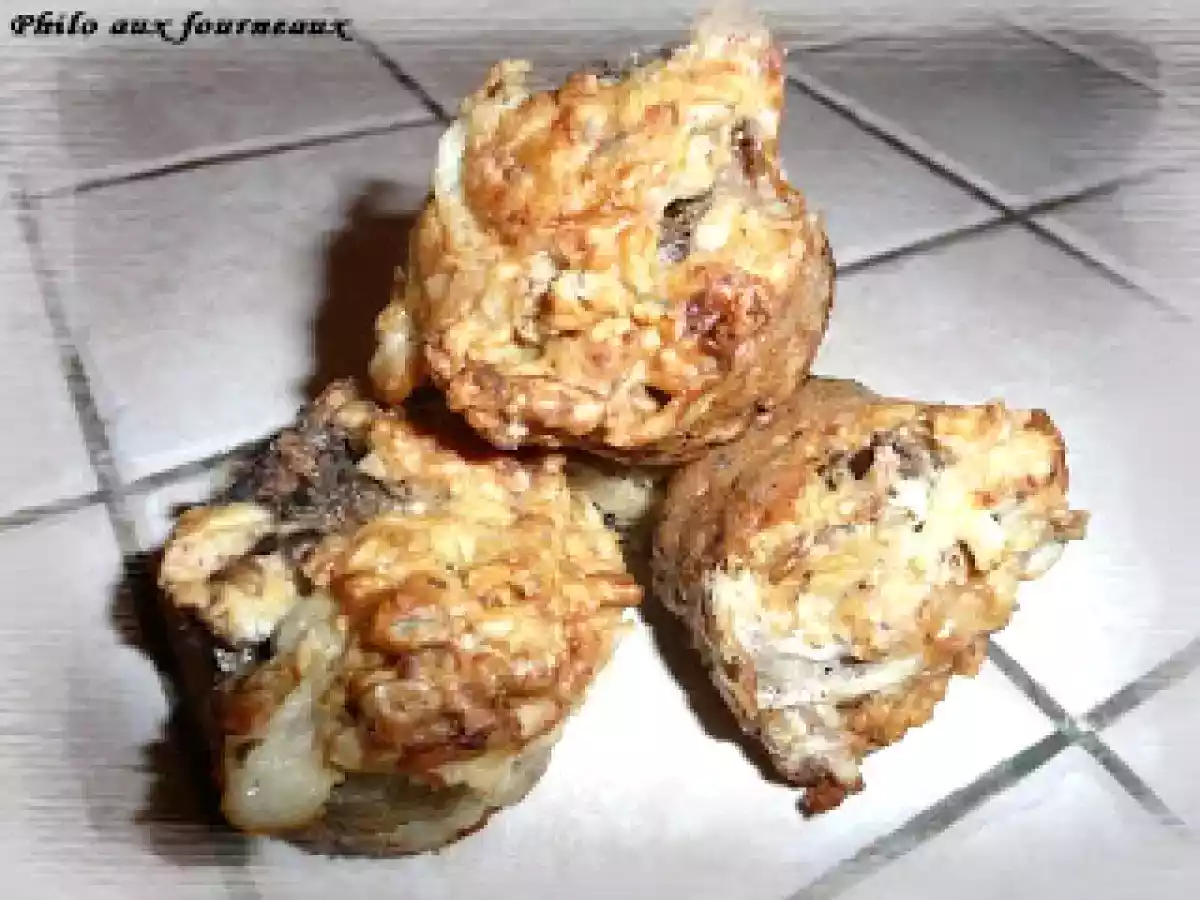 Muffins au Gorgonzola, aux poires & aux noix
