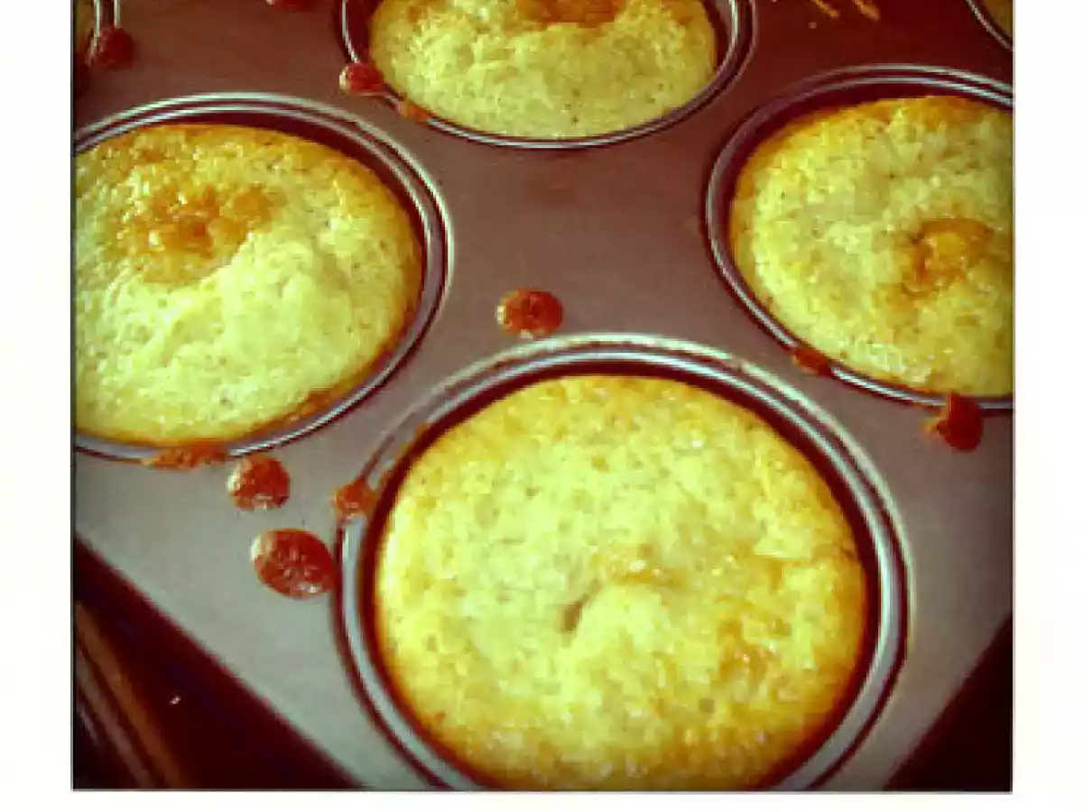 Muffins au yaourt poire et vanille