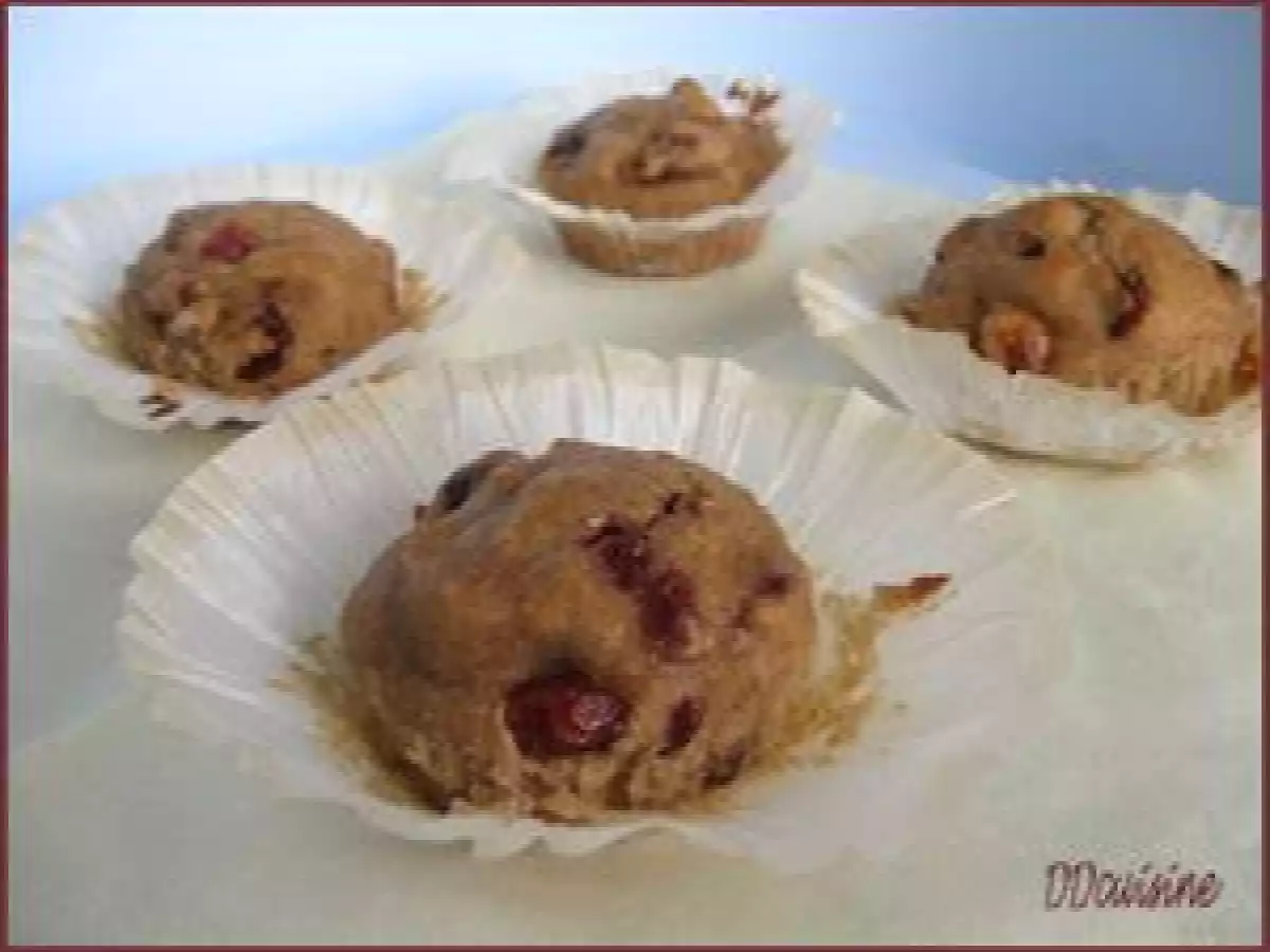 Muffins aux cranberries et aux noisettes