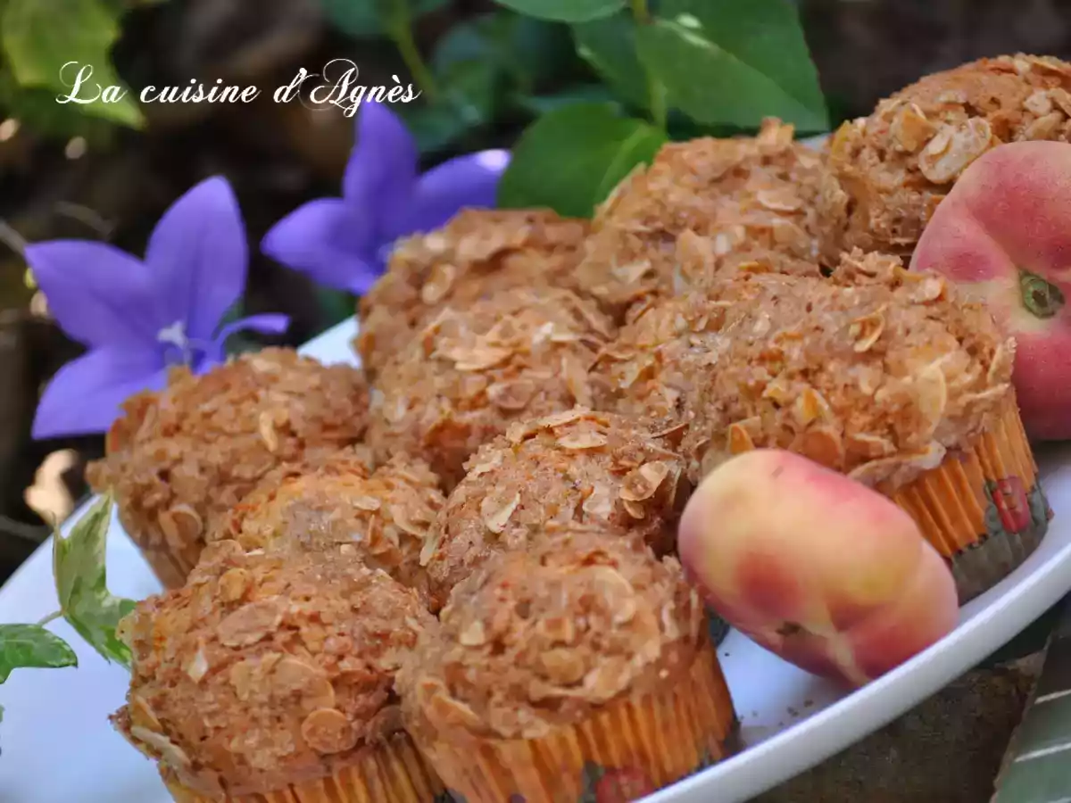 Muffins aux pêches de vigne croquants aux amandes - photo 3