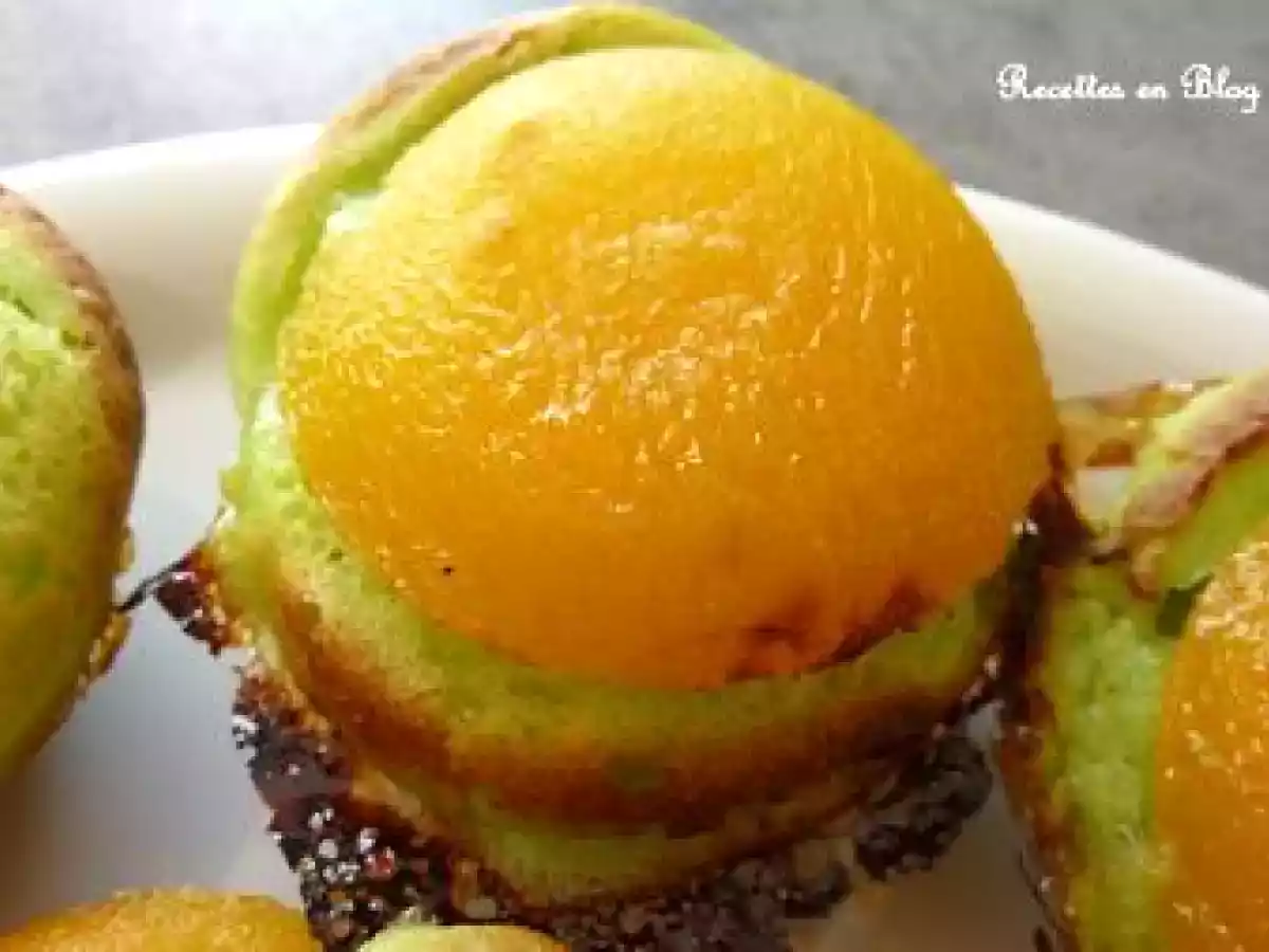 MUFFINS AUX PISTACHES ET AUX ABRICOTS