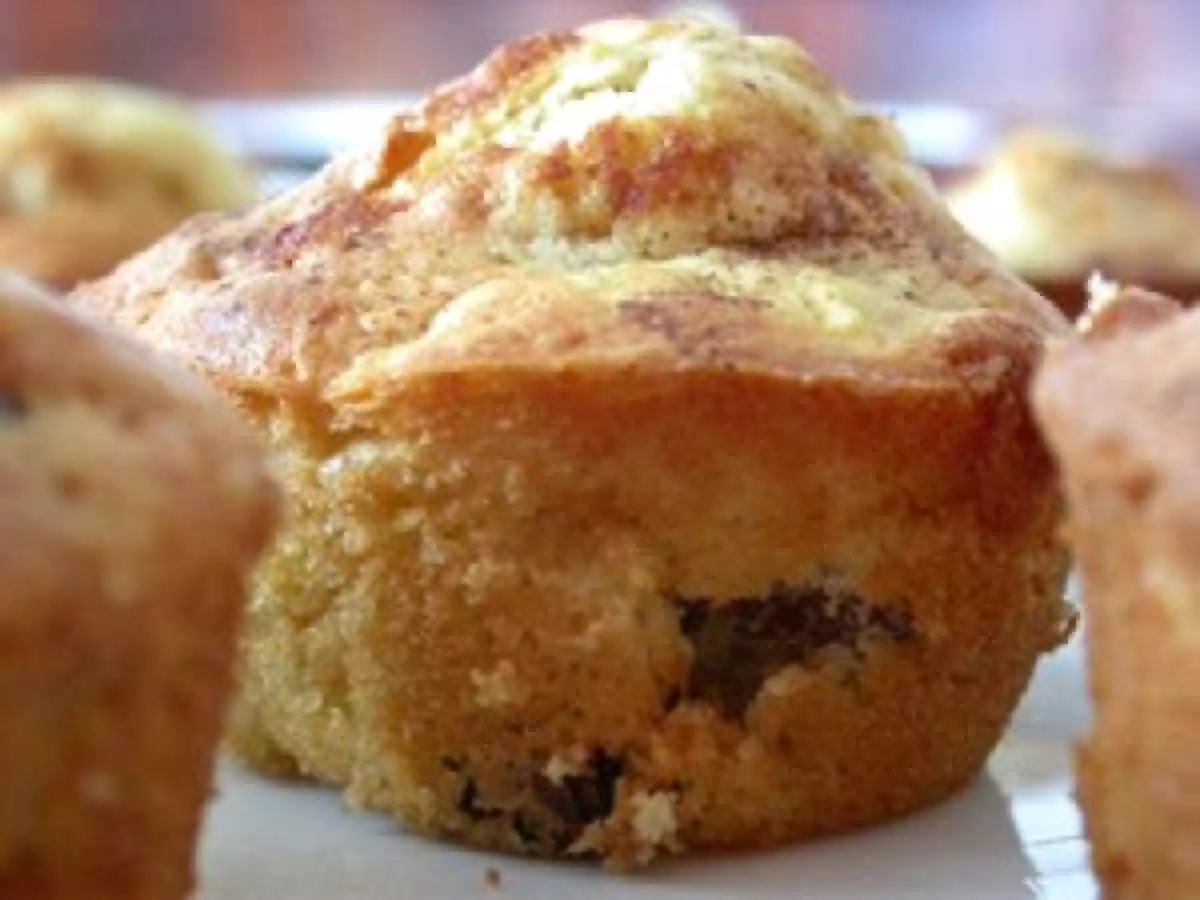 Muffins aux pommes, aux amandes et aux raisins secs
