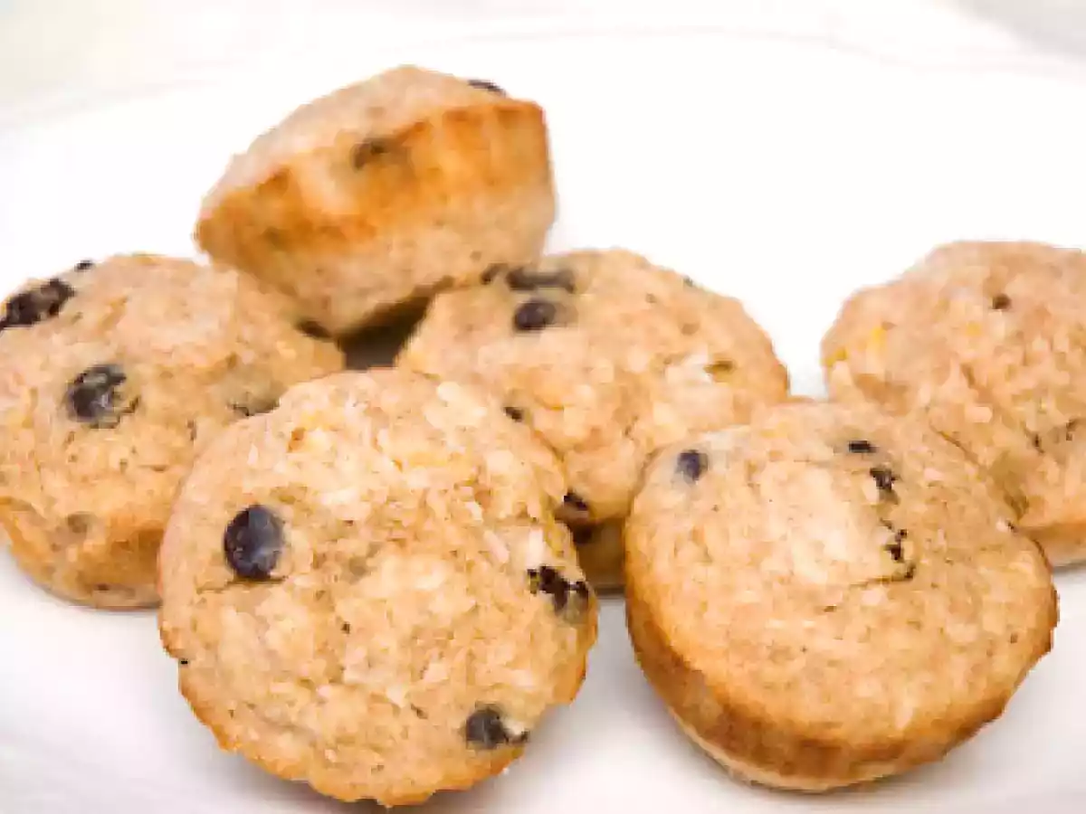 Muffins divins aux pêches, coco et chocolat