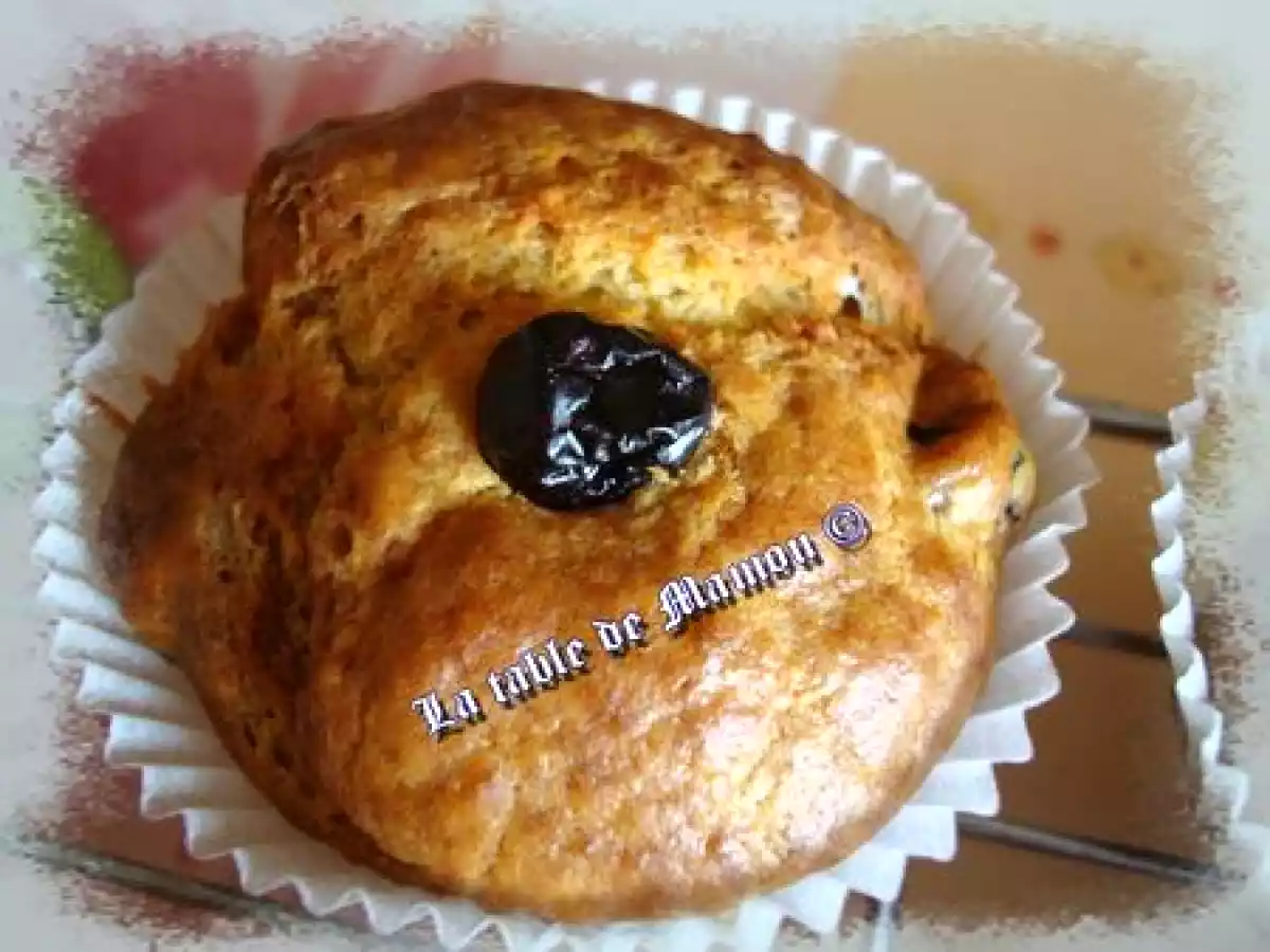 Muffins et mini kouglopf au Boursin salade noix, noisettes et cranberries