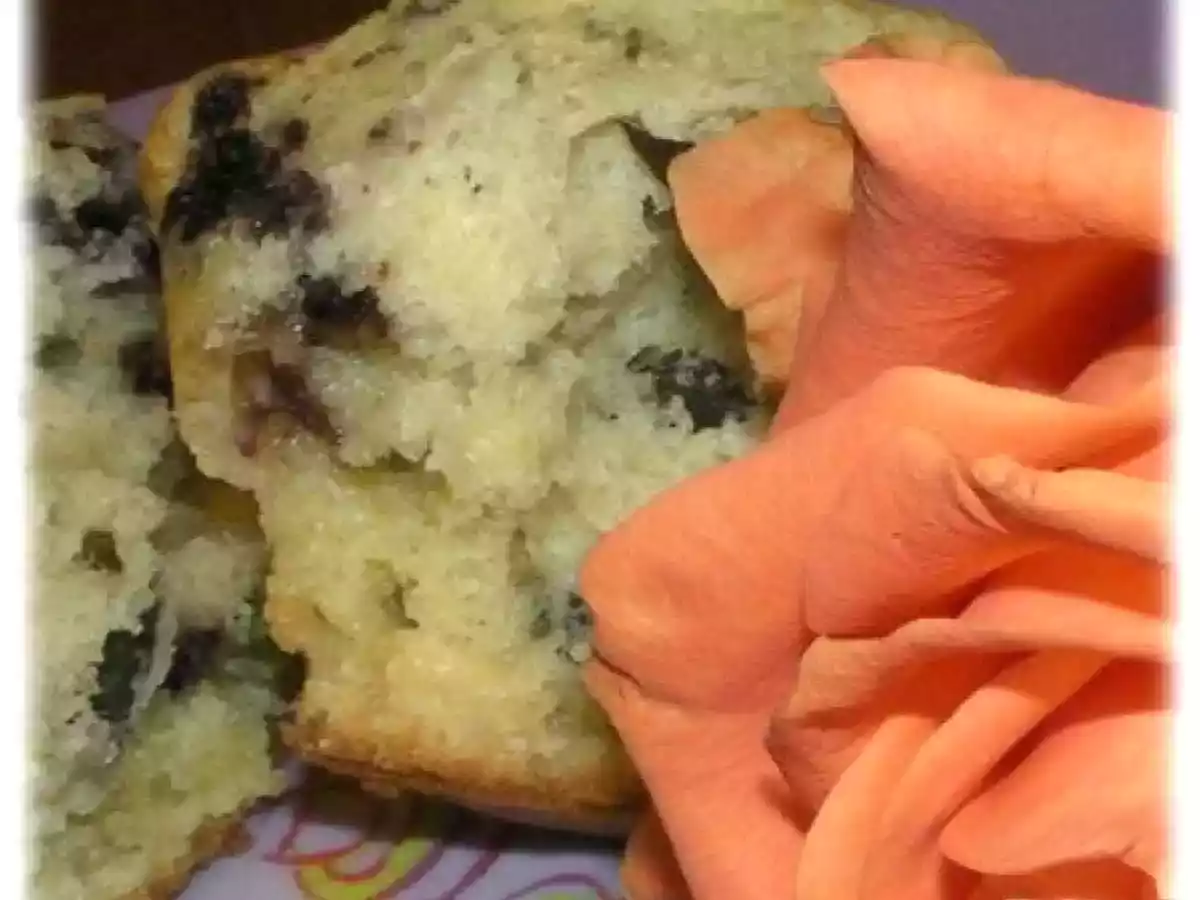 Muffins mûre, chocolat blanc et pistaches