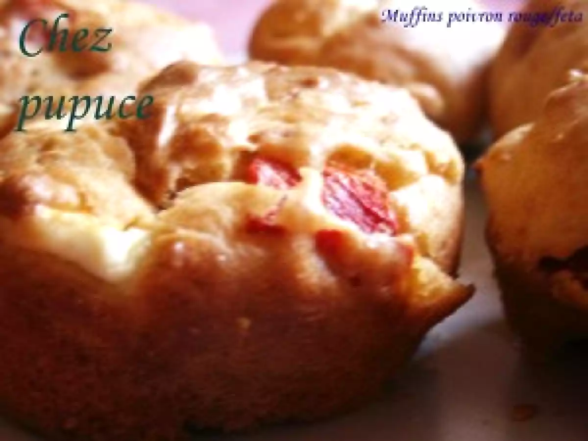 Muffins poivron rouge et concassé de feta