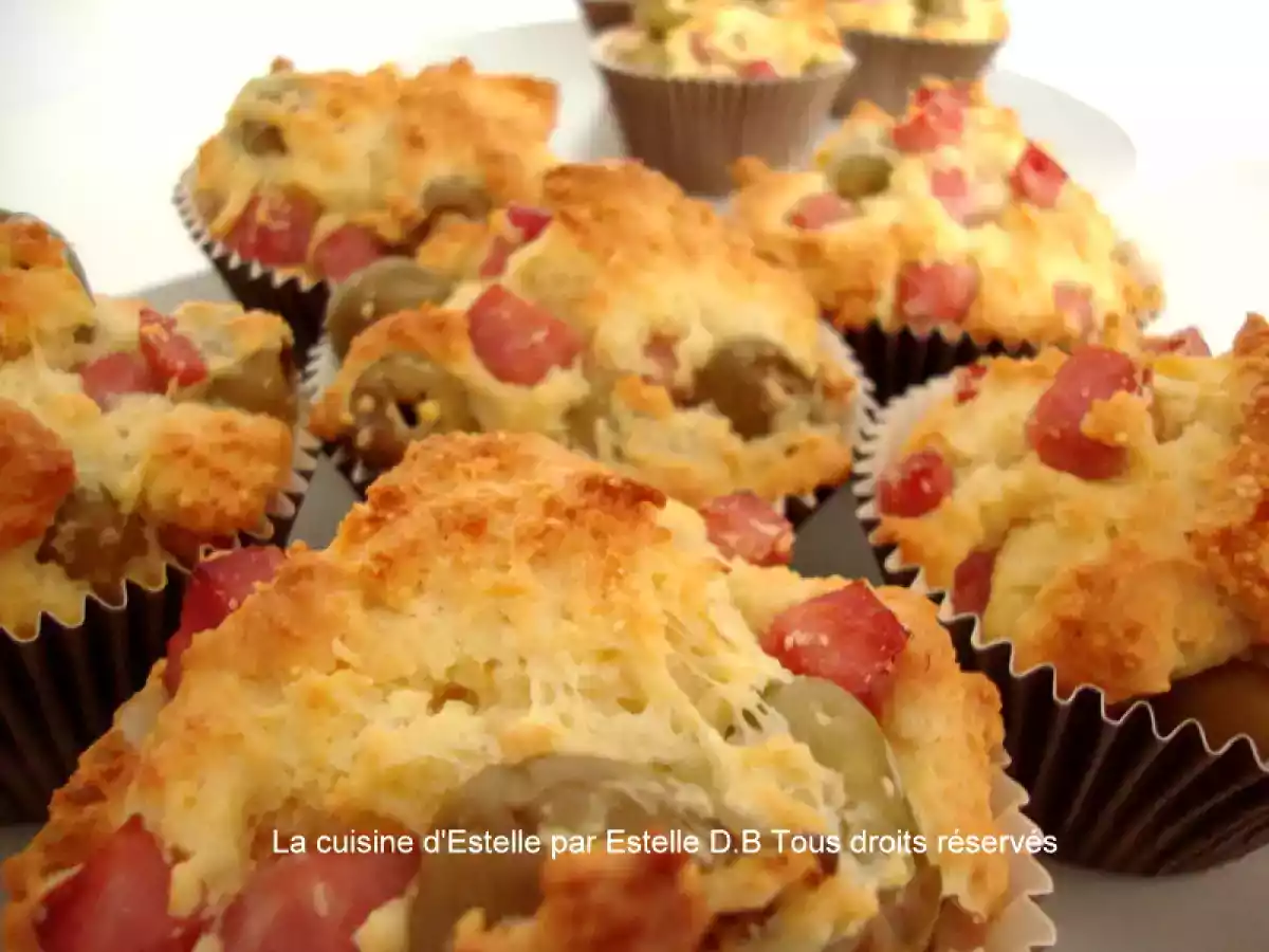 Muffins salés aux olives et jambon