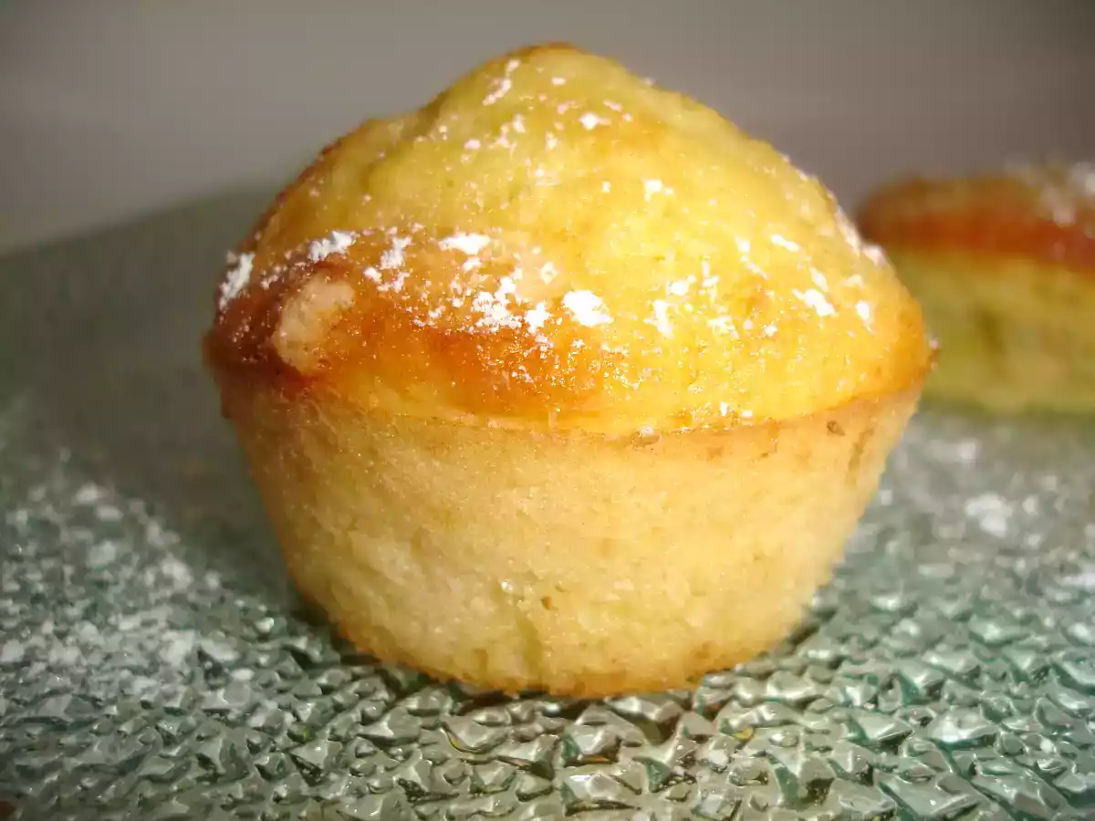 Muffins tendres au chocolat blanc et au rhum