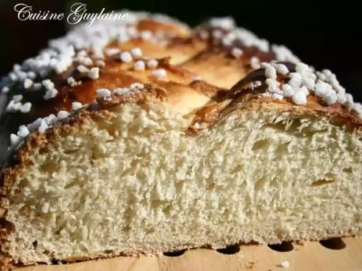 ^^Natte briochée à la pâte d'amande et au sucre perlé/Eiguisheim (Alsace)^^ - photo 4