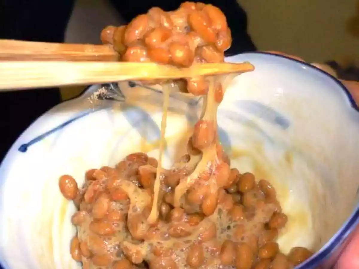 Natto, le Munster japonais visqueusement salutaire