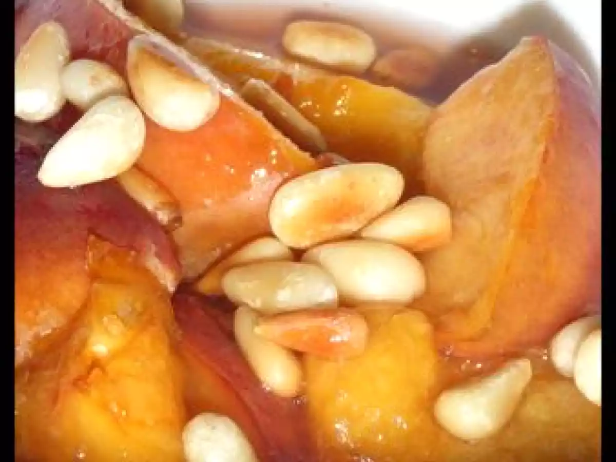 Nectarine caramélisée et ses petits pignons croquants - photo 2