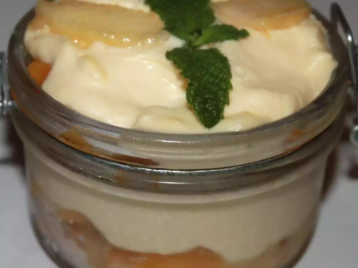 Nectarines façon tiramisu au coulis de pêches