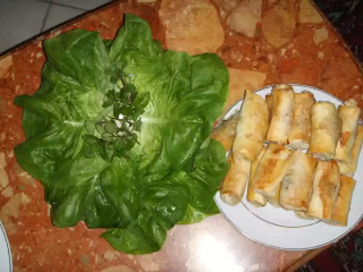 Nems aux légumes pour un petit dîner sous le signe de l'Asie