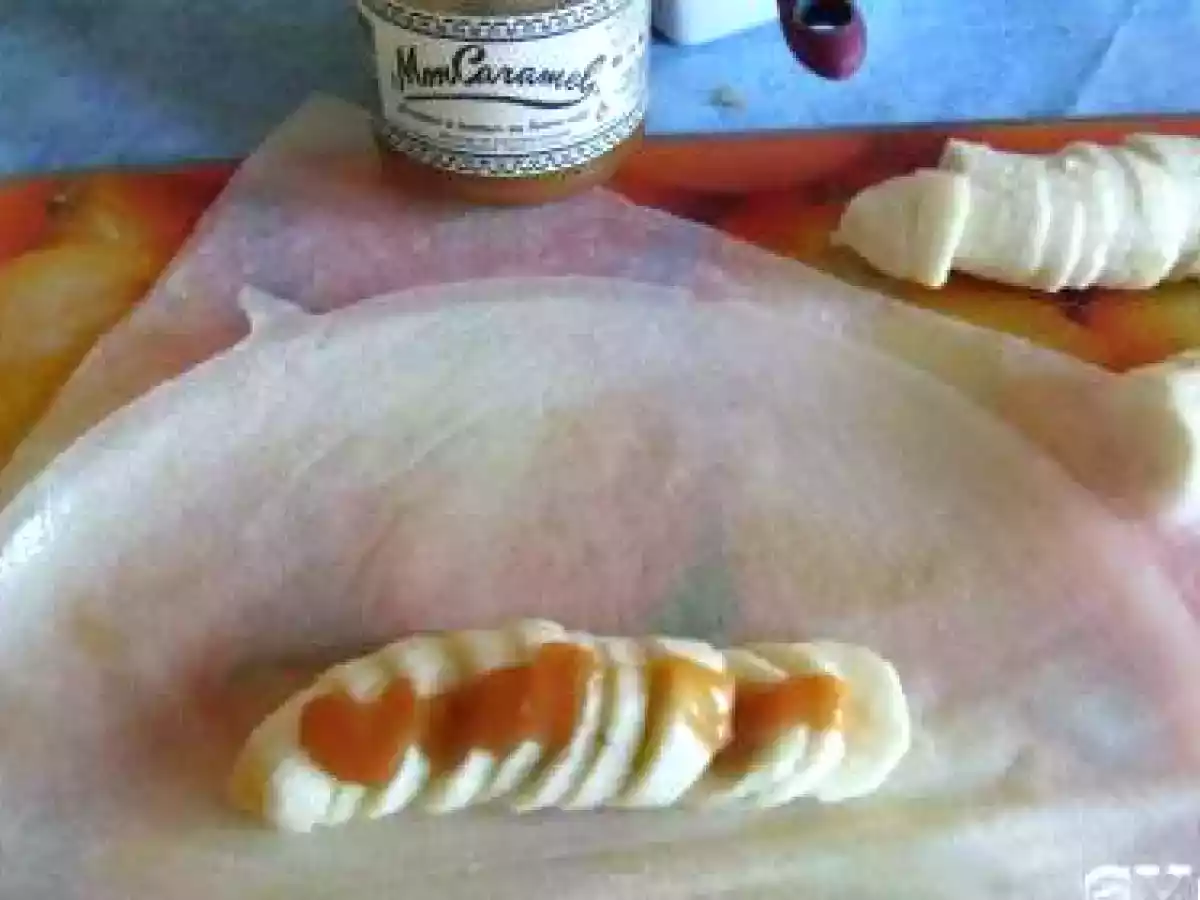 Nems de bananes au caramel au beurre salé et sa sauce orange - photo 2