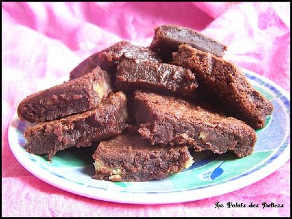 New York S Brownies L Ultime Brownies Super Fondant Au Chocolat Noir Recette Ptitchef