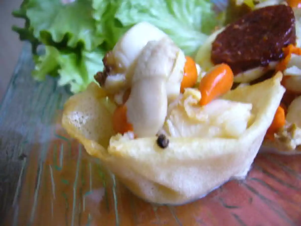 Nids de pétoncle à la fleur de sel et toasts de chorizo