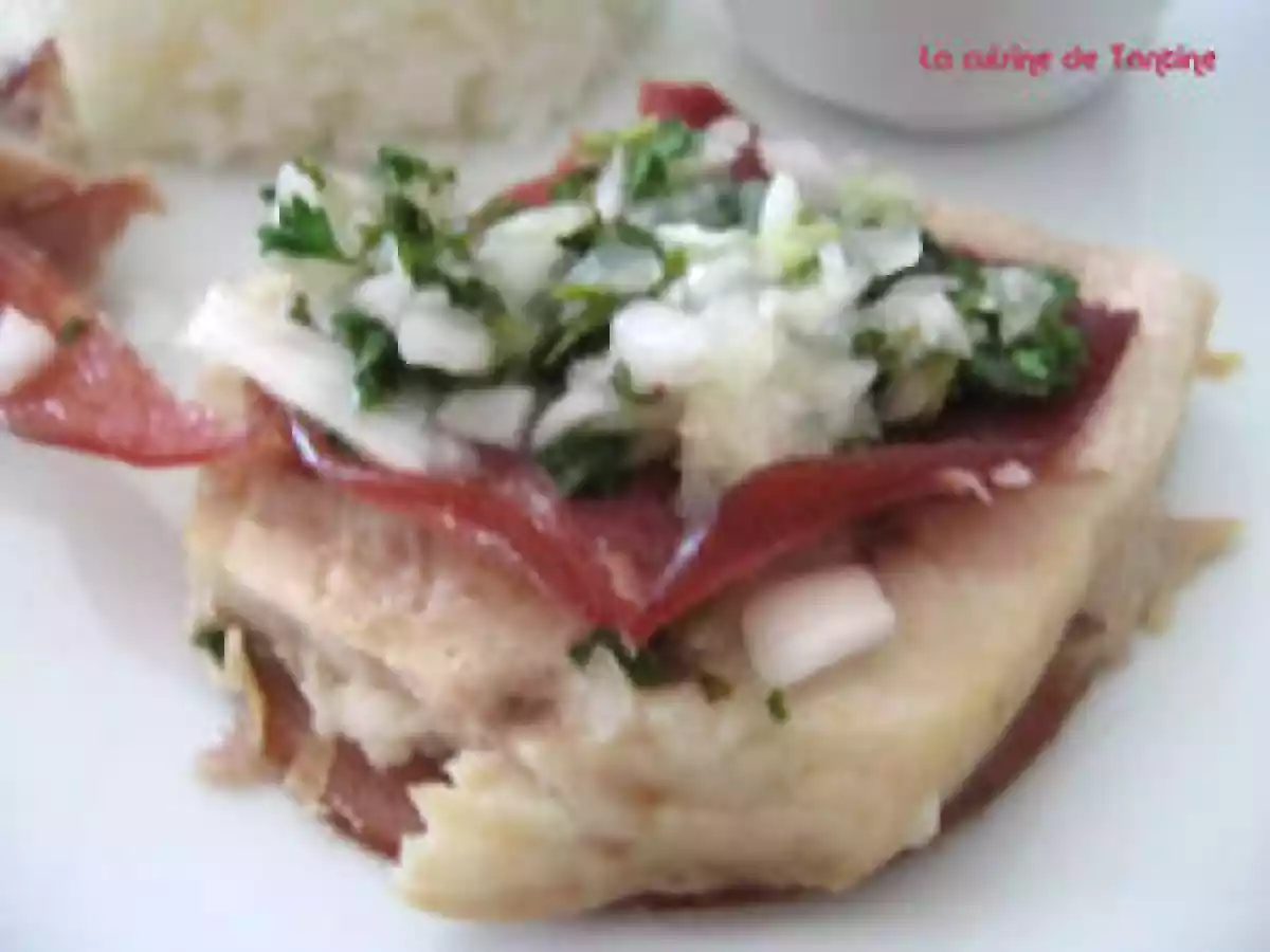 Noisette d'Espadon grillé au bacon, sauce chien