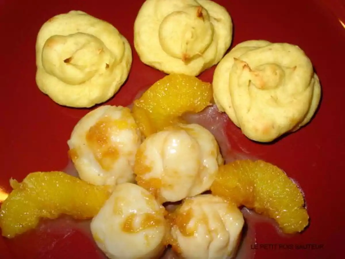 Noix de Saint-Jacques aux agrumes et panais à la cardamome