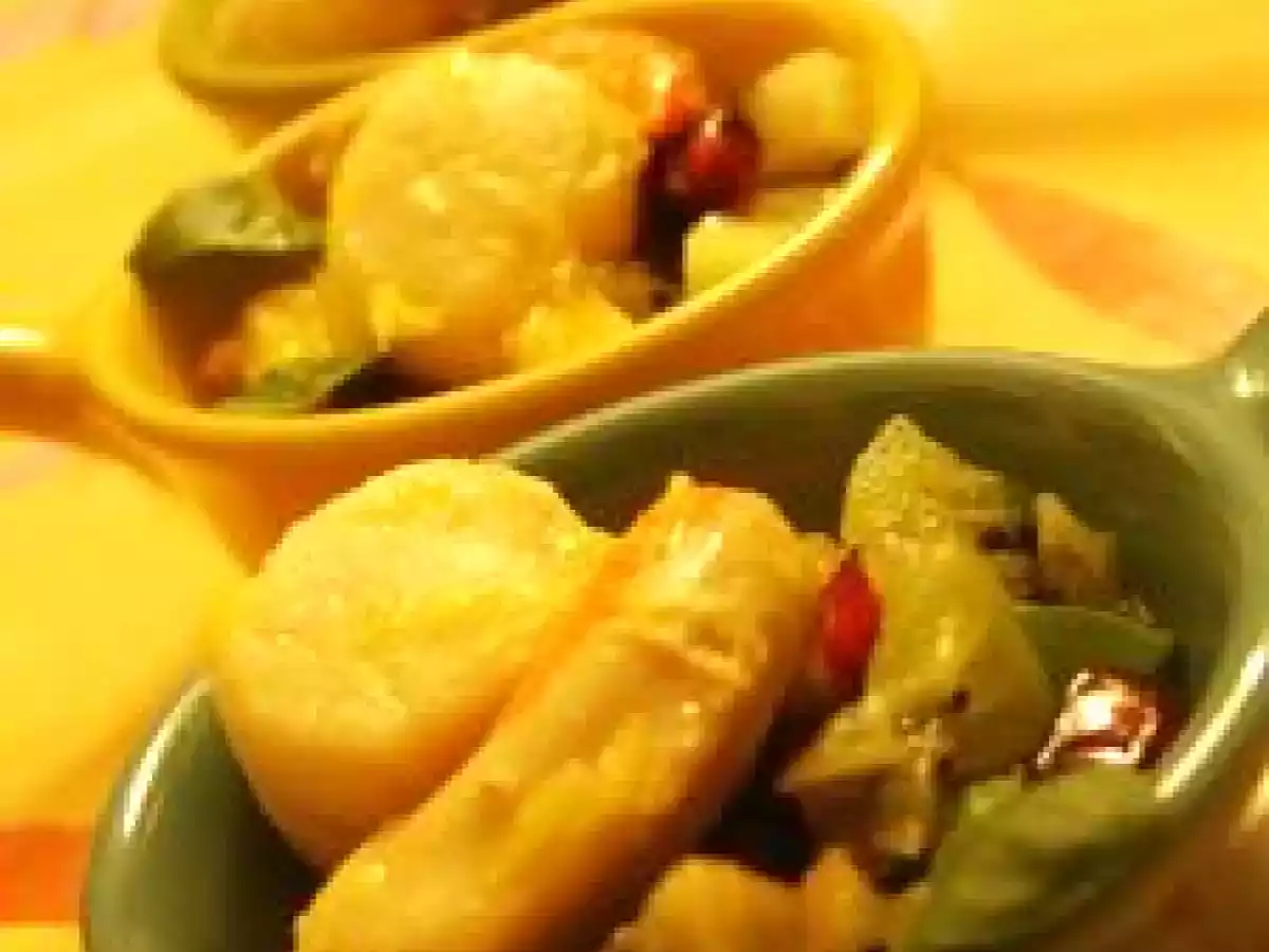 Noix de saint jacques aux agrumes sur tartare de fruits