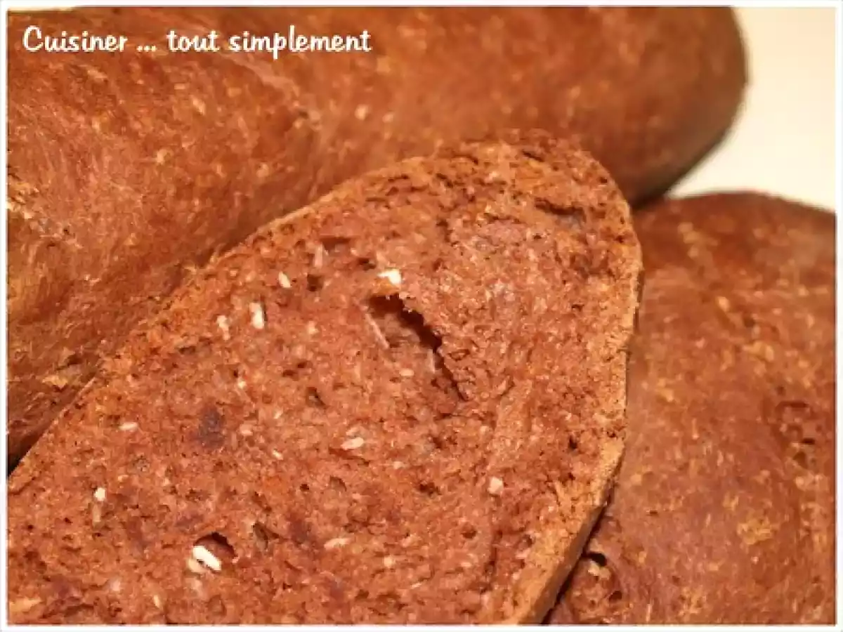 Non ce n'est pas un Pain au lait ... mais bien un Pain au Chocolat et à la Noix de CoCo