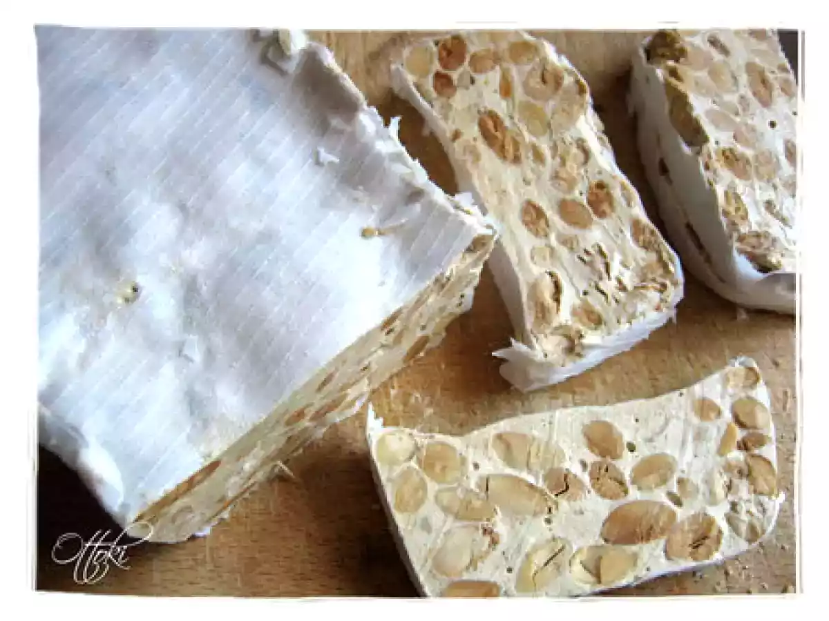 Nougat aux amandes, trop facile !!! (torrone)