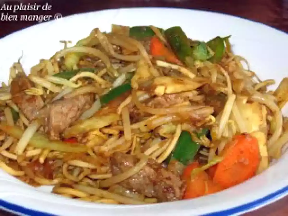 Nouilles de riz sautées au porc