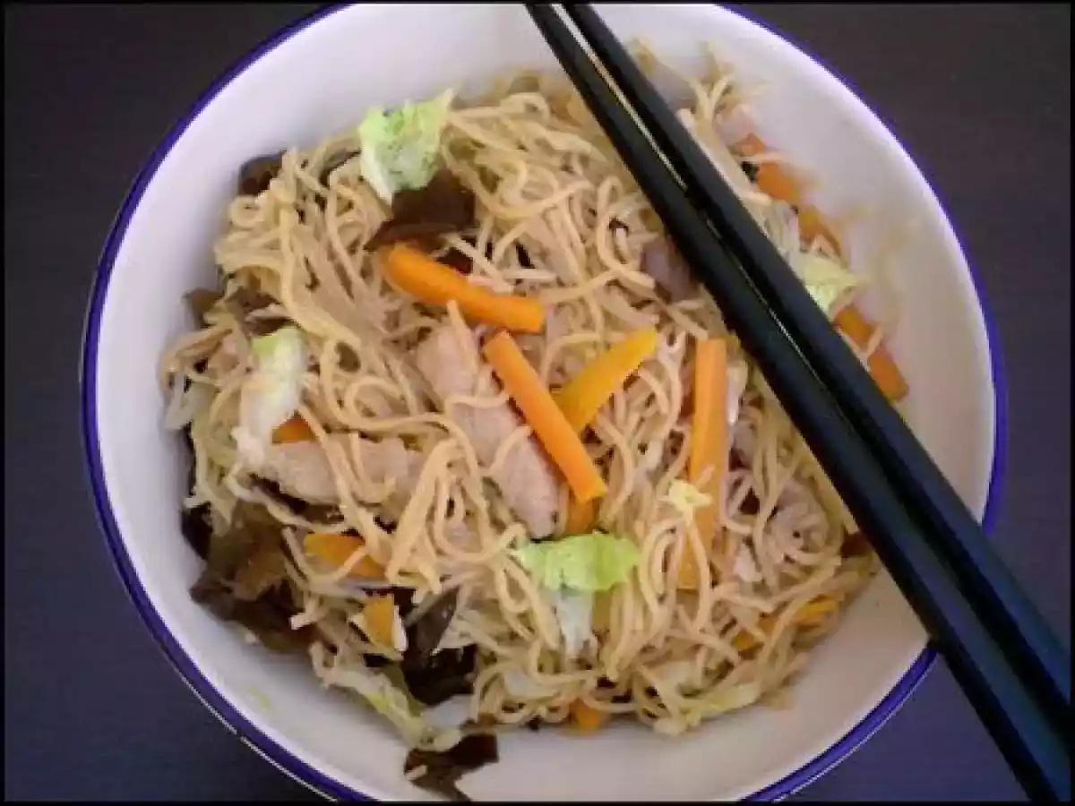 Nouilles frites à la japonaise (Yakisoba) - photo 2
