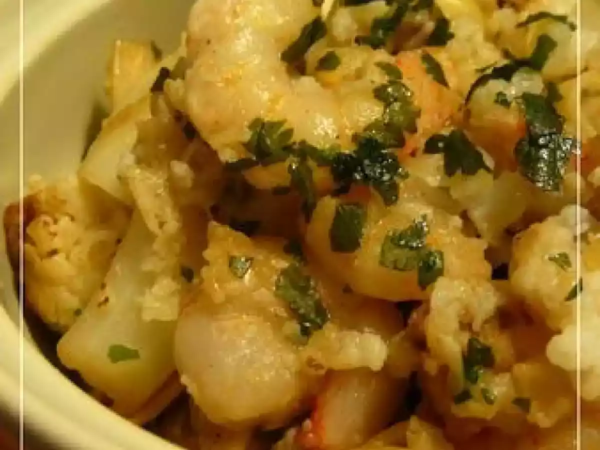 Nouilles sautées au chou-fleur et crevettes