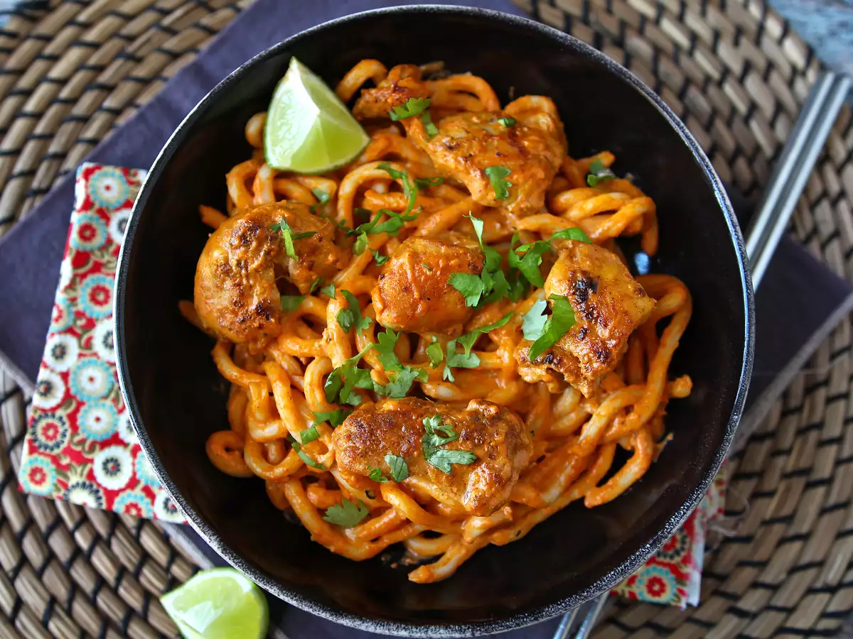 Nouilles udon au poulet avec une sauce curry thaï onctueuse - photo 6