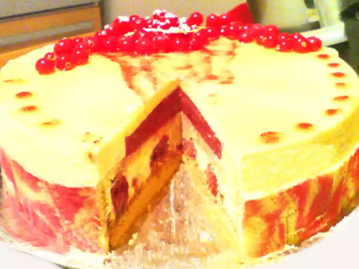 Nuage de fraises-framboises, un entremet tout en douceur et croquant.... - photo 5