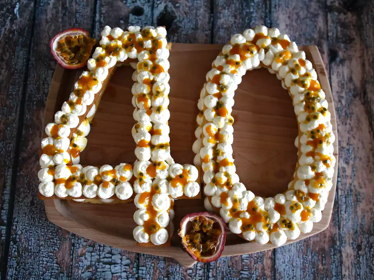 Number cake exotique à la mangue et au fruit de la passion