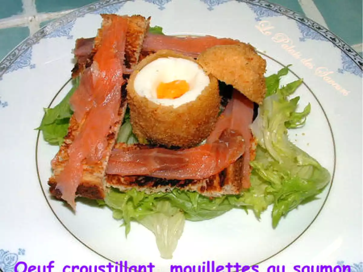 Oeuf croustillant, mouillettes au saumon fumé