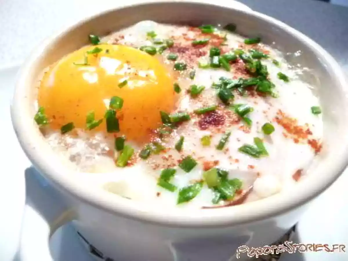 OEUF FROMAGE TOMATE ET BLANC DE DINDE EN COCOTTES